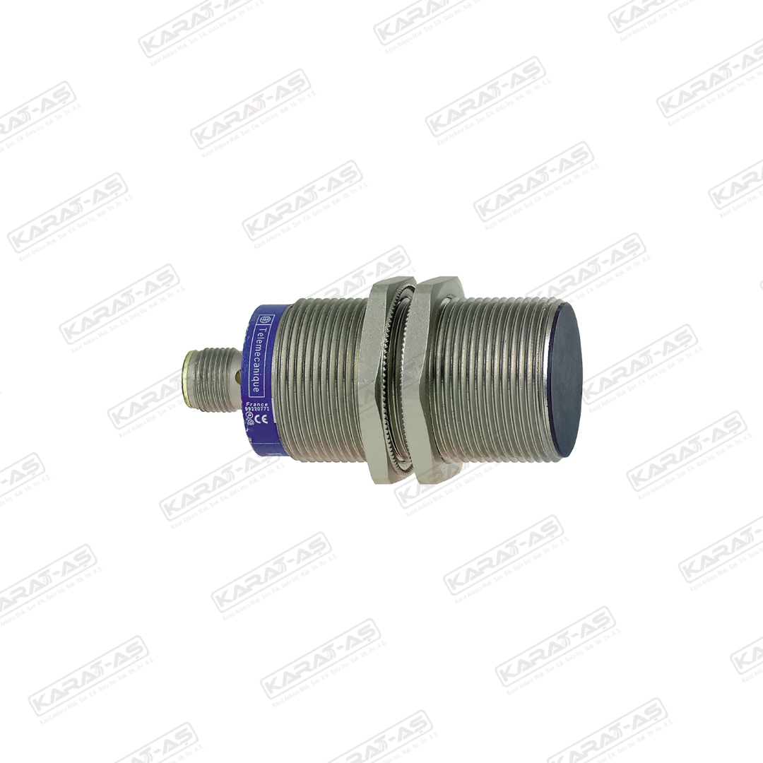 Telemecanique Sensör XS630